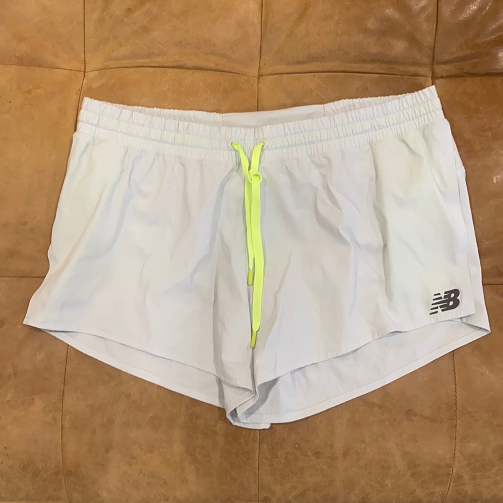 NEW BALANCE athletic running shorts size medium grey